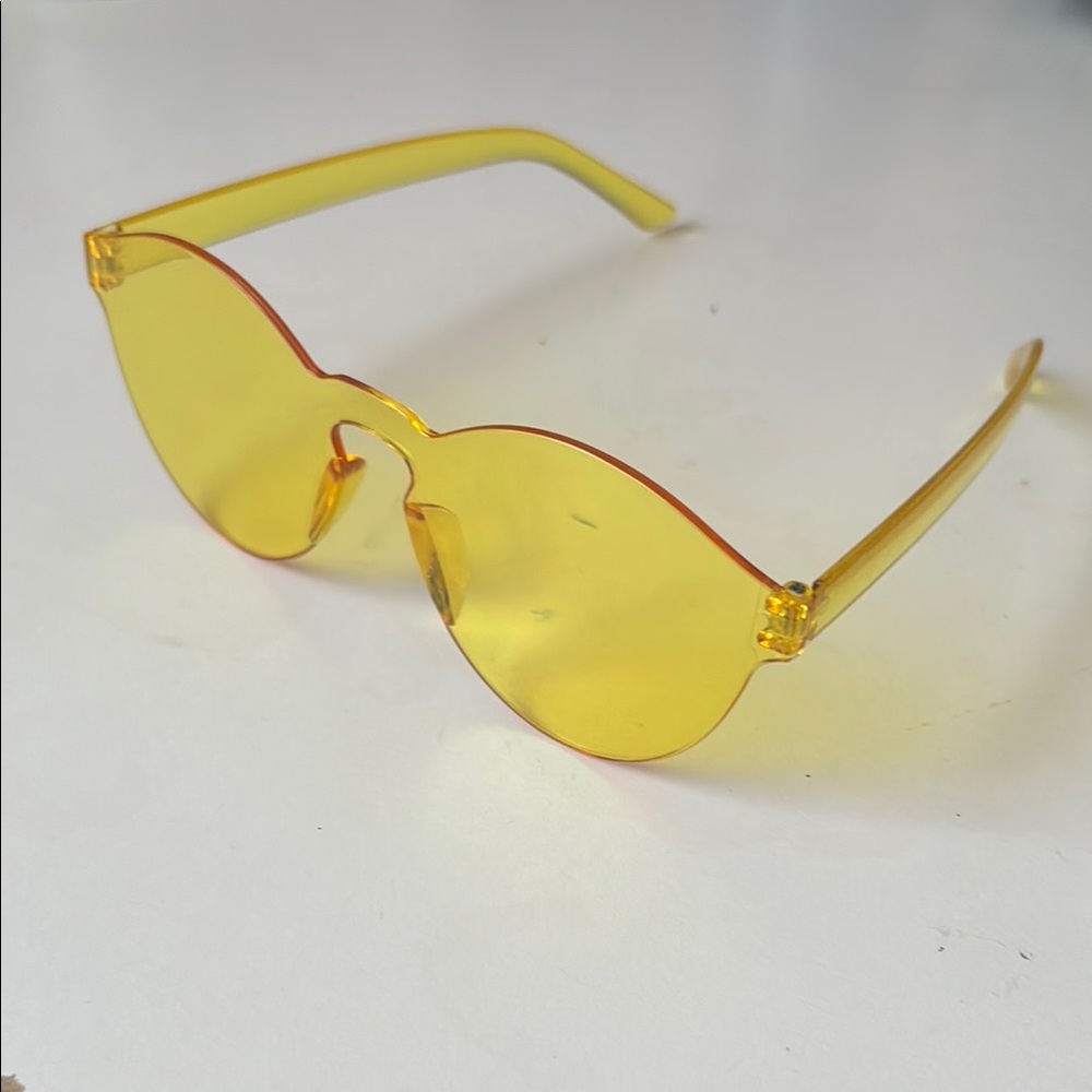 Yellow Transparent Rimless Shield Sunglasses Modern Design